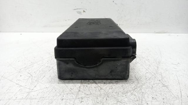YQE103800 Land Rover