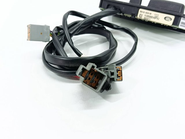 LAND ROVER YUB500240PVJ в наличии Запорожье