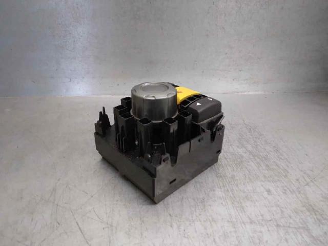 YUD501410WVH LAND ROVER Многофункциональный джойстик управления купить в Сумы