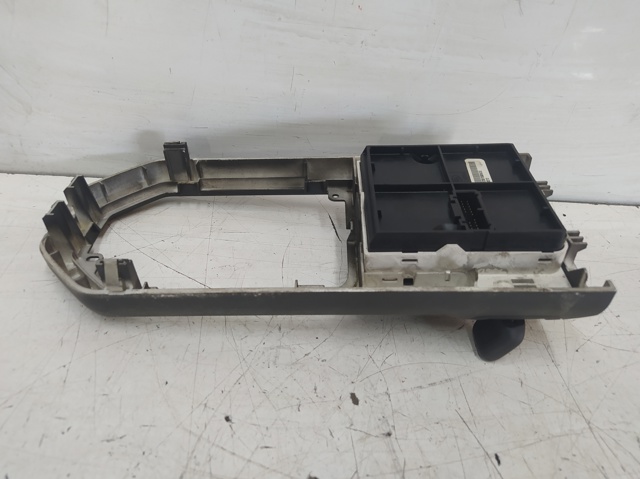 YUD501590WUX LAND ROVER купить в Ирпень
