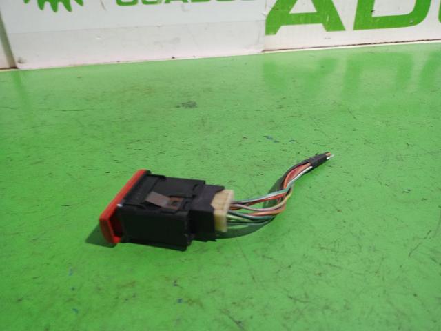 LAND ROVER YUG102220 Кнопка аварийки в наличии Киев