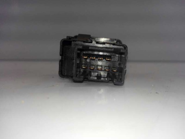 YUG102220 LAND ROVER Кнопка аварийки купить в Полтава