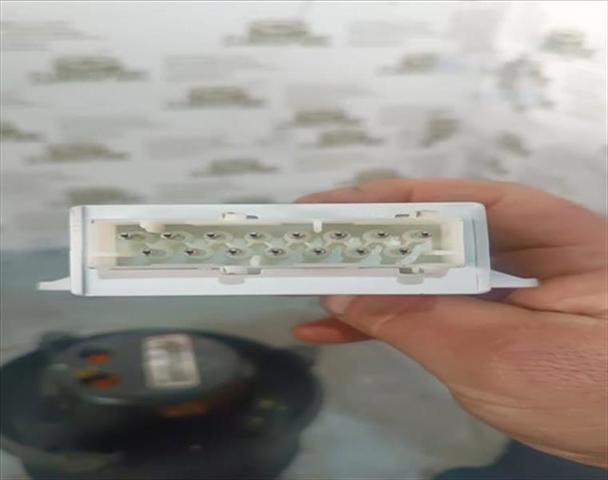 LAND ROVER YWC106631 в наличии Одесса