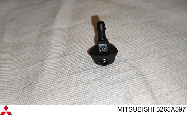 8265A597 MITSUBISHI Форсунка омывателя заднего стекла купить в Хмельницкий
