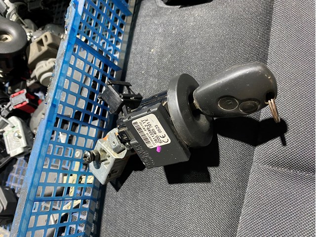 8200405701E RENAULT купить в Хмельницкий
