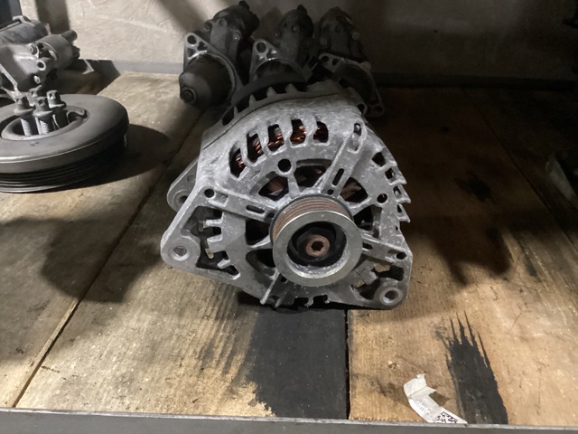 MERCEDES 0009063003 Генератор в наличии Кривой Рог
