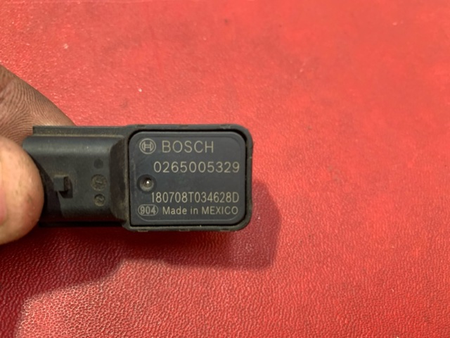 Датчик давления нагнетания воздуха 0265005329 NISSAN