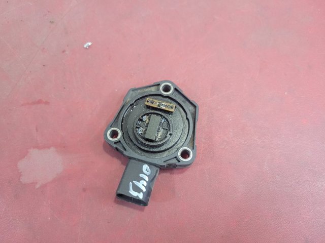 03C907660R Датчик уровня масла купить Чернигов