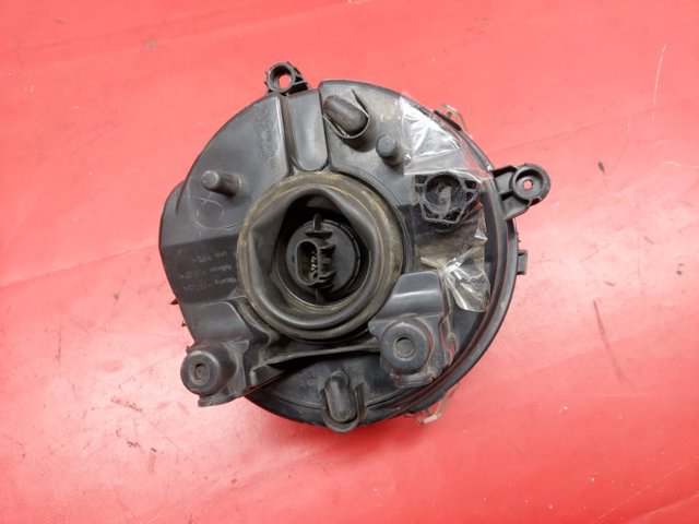 Фара правая 05303842AE CHRYSLER