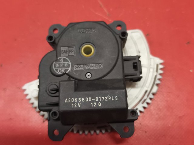 Привод заслонки печки 0638000172 TOYOTA