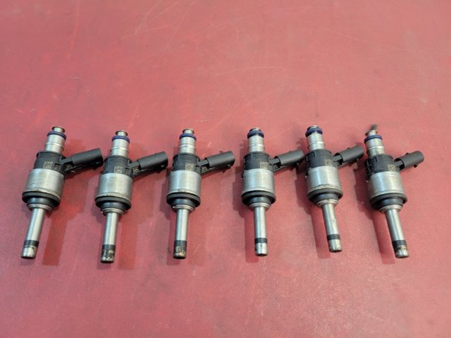 Форсунка впрыска топлива 06C906036H VAG