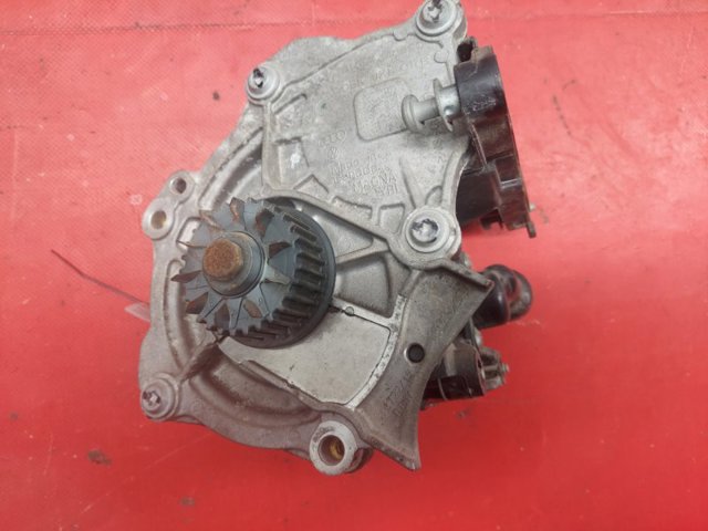 VAG 06K121111P Помпа водяная (насос) охлаждения в наличии Львов