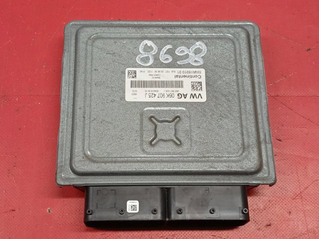 ЭБУ двигателем 06K907425J VAG