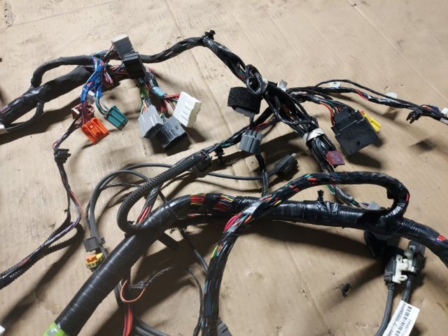TESLA 100442391R в наличии Николаев