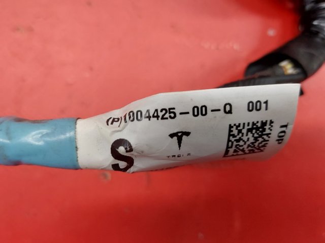 TESLA 100442500Q в наличии Львов