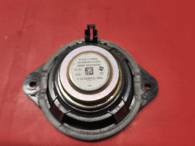 100483301A TESLA купить в Черновцы