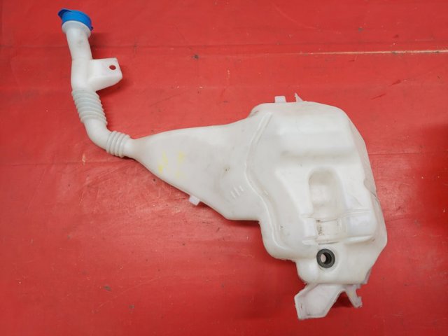 Водяной бачок омывателя стекла Tesla Model S