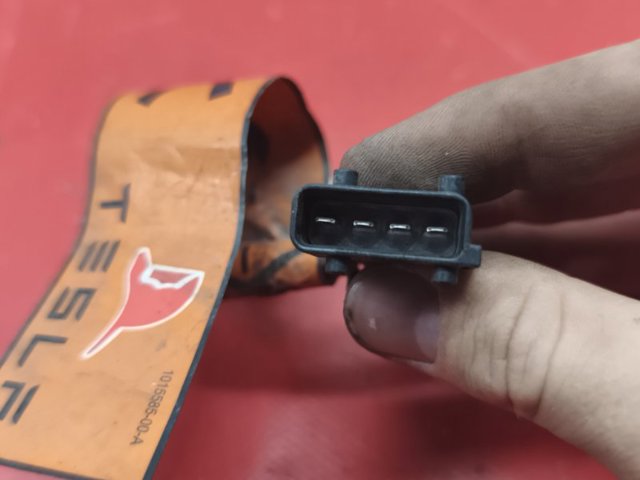 101558500A TESLA купить в Днепр