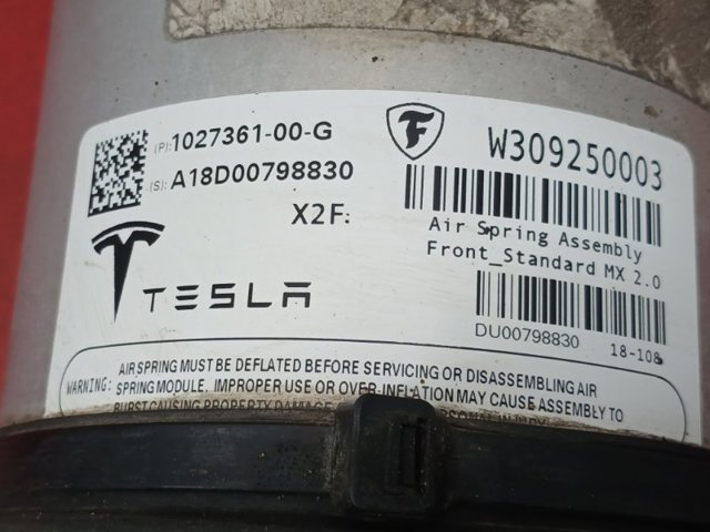 Стойка амортизатора передняя 102736100G TESLA