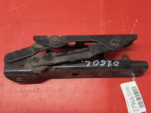 Петля капота, левая 102928499D TESLA