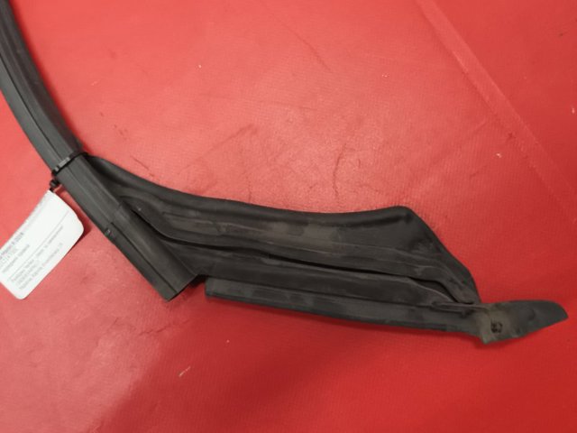 103214700C TESLA Уплотнитель двери передней правой (на кузове) купить в Черкассы