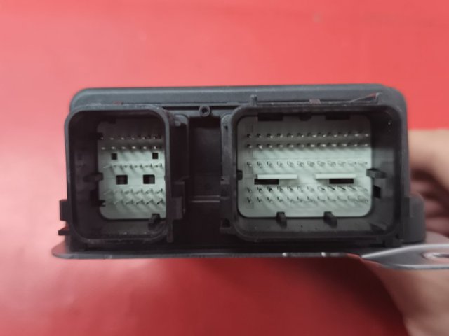 103676700A TESLA Модуль-процессор управления подушкой безопасности (ЭБУ AIRBAG) купить в Житомир