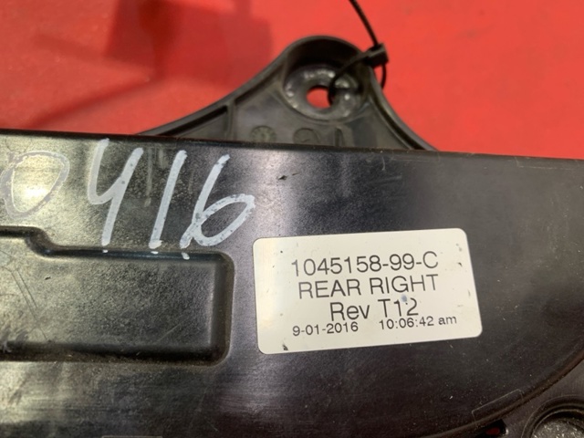 104515899C TESLA Ручка двери задней наружная правая купить в Харьков