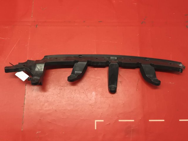 Кронштейн решетки радиатора 104702000F TESLA