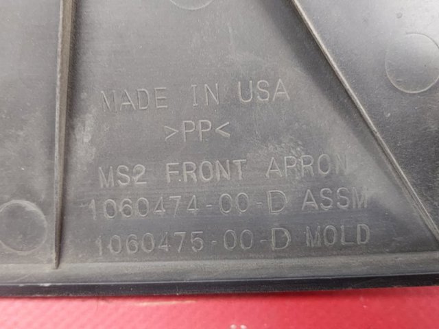 TESLA 106047400D Накладка передней панели (суппорта радиатора) верхняя в наличии Черновцы