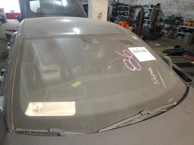 Лобовое стекло Тесла Модел C