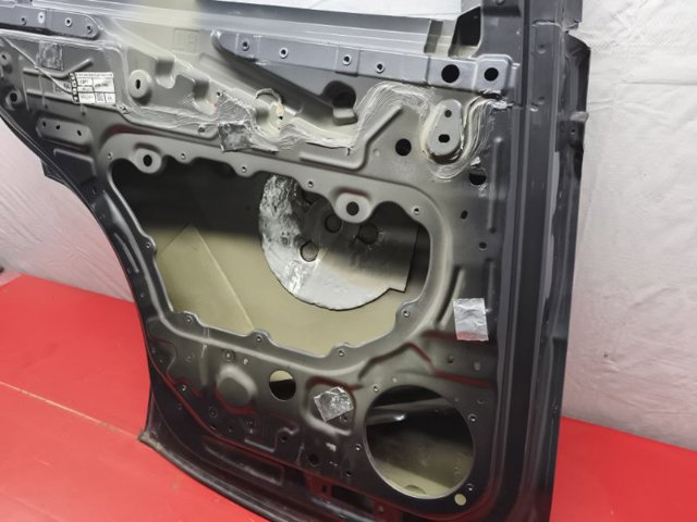 TESLA 1069537E0A Дверь задняя левая в наличии Сумы
