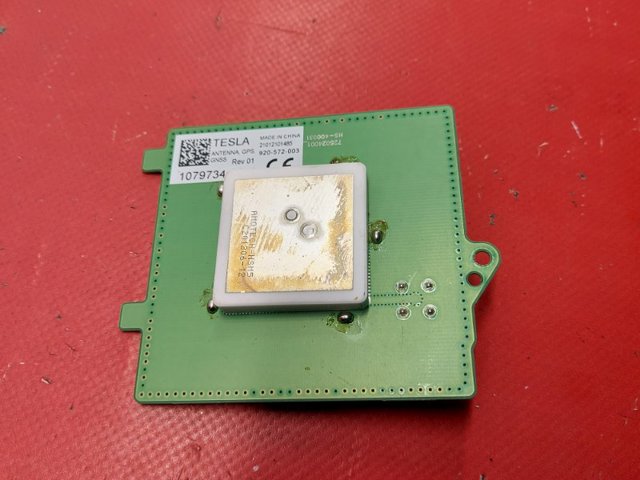 TESLA 107973400C Антенна GPS в наличии Украина