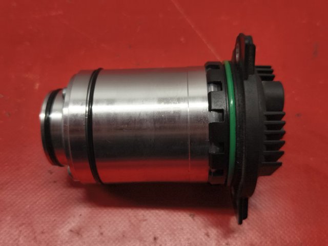 Помпа масляная 110820200L TESLA