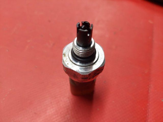 TESLA 110861100A Датчик давления кондиционера в наличии Львов