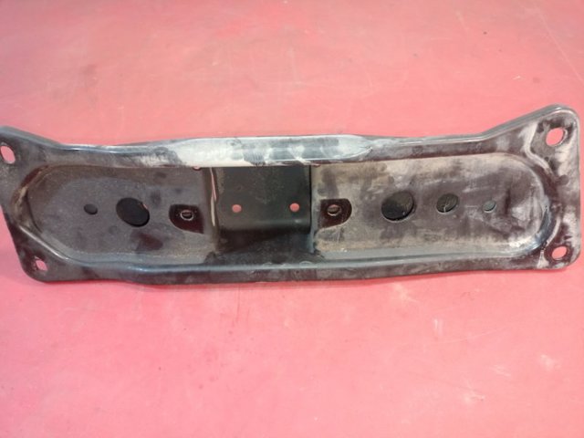 NISSAN 113314HK0A Балка крепления коробки передач в наличии Киев