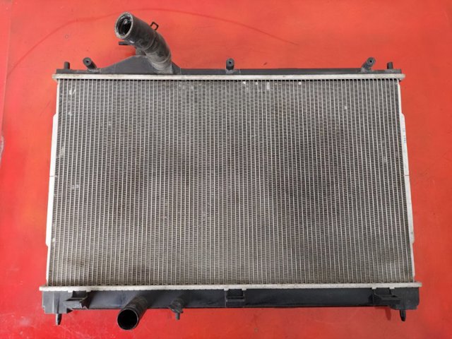Радиатор системы охлаждения двигателя 1350A601 MITSUBISHI