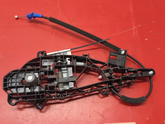 GM 13515514 Держатель наружной ручки двери передней левой в наличии Харьков