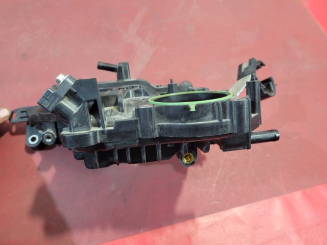 NISSAN 140016RR0A Коллектор впускной в наличии Павлоград