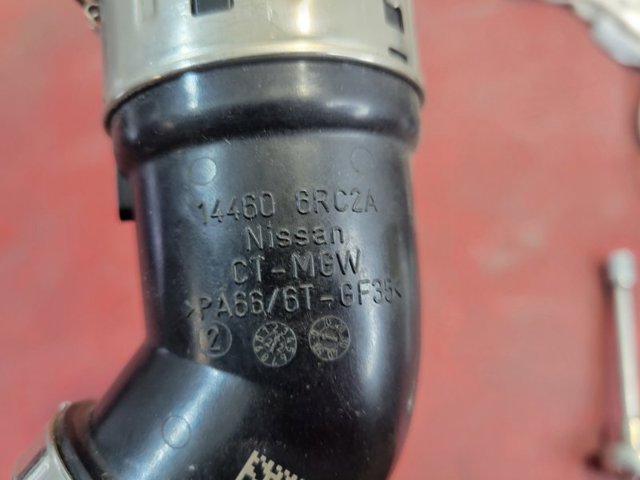 Шланг интеркуллера 144606RC2A NISSAN