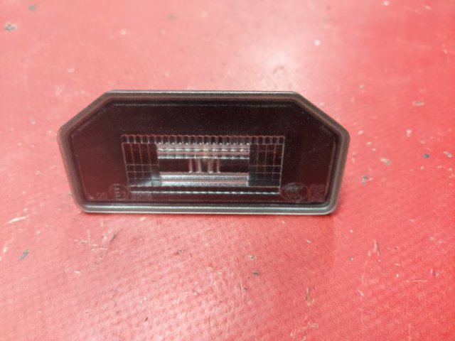 Фонарь подсветки заднего номера Тесла Модел 3