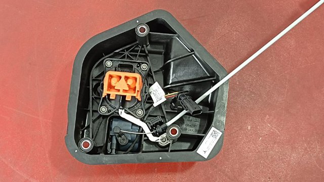 149037410E TESLA Порт зарядки купить в Житомир