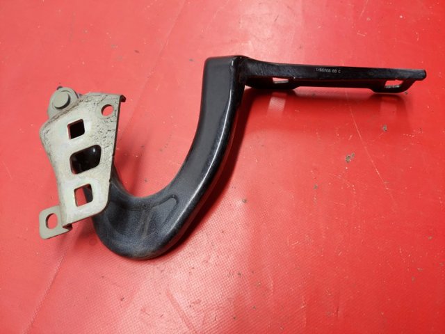 Завеса капота правая 149626800C TESLA
