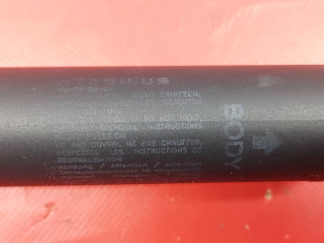 TESLA 150060200A Амортизатор крышки багажника (двери 3/5-й задней) в наличии Винница