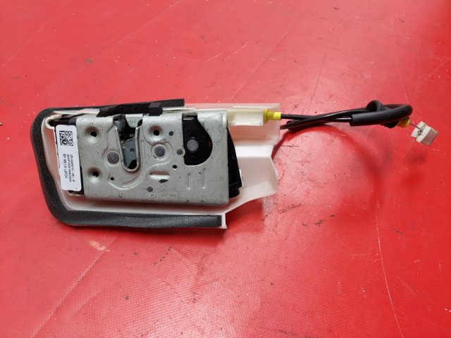 150067400B TESLA Замок двери задней левой купить в Каменское