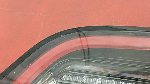 150208900B TESLA Фонарь задний правый внутренний купить в Павлоград