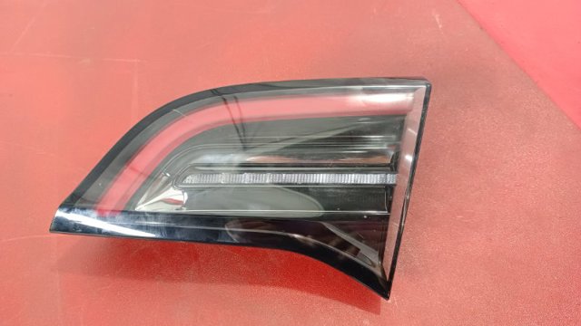 Фара задняя правая внутренняя 150208900B TESLA