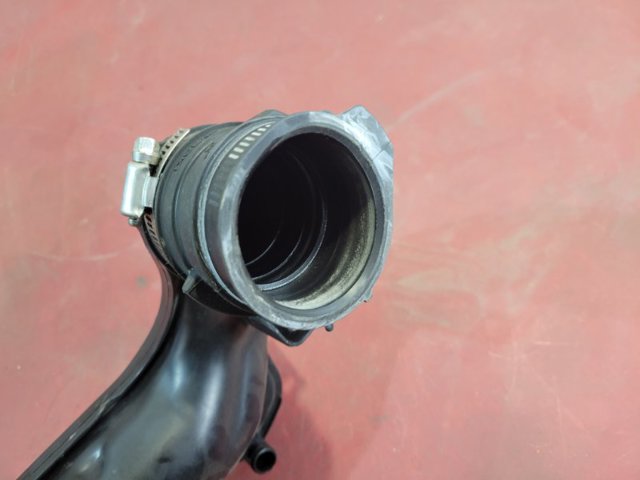 165766RC3B NISSAN Патрубок дроссельной заслонки купить в Ужгород
