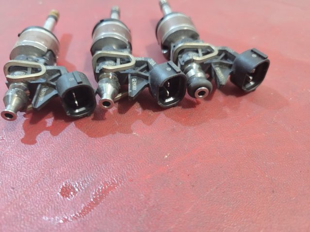 166006RC0A NISSAN Форсунка впрыска топлива купить в Днепр