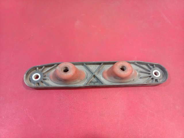 Подушка крепления глушителя Фольксваген Гольф SPORTSVAN