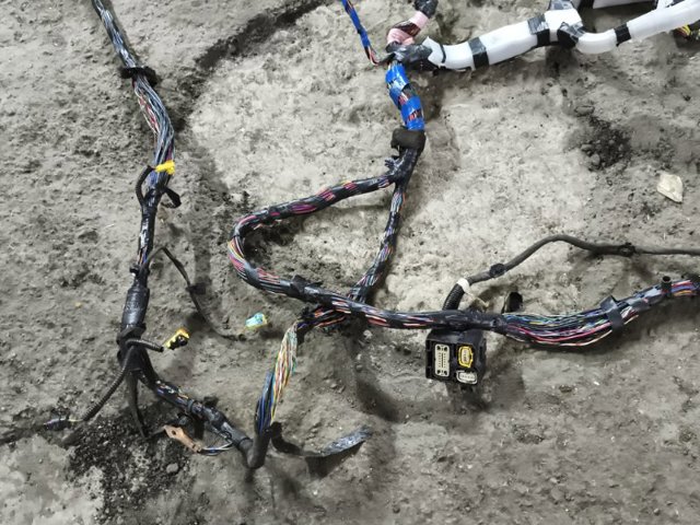 207242900B TESLA купить в Львов